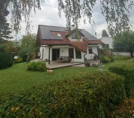 Photovoltaikanlagen für Einfamilienhäuser in der Attersee-Region